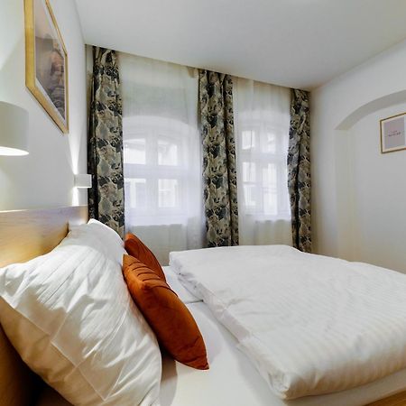 Hviezdoslavova Apartments, Trnava Centre, Parking Available מראה חיצוני תמונה