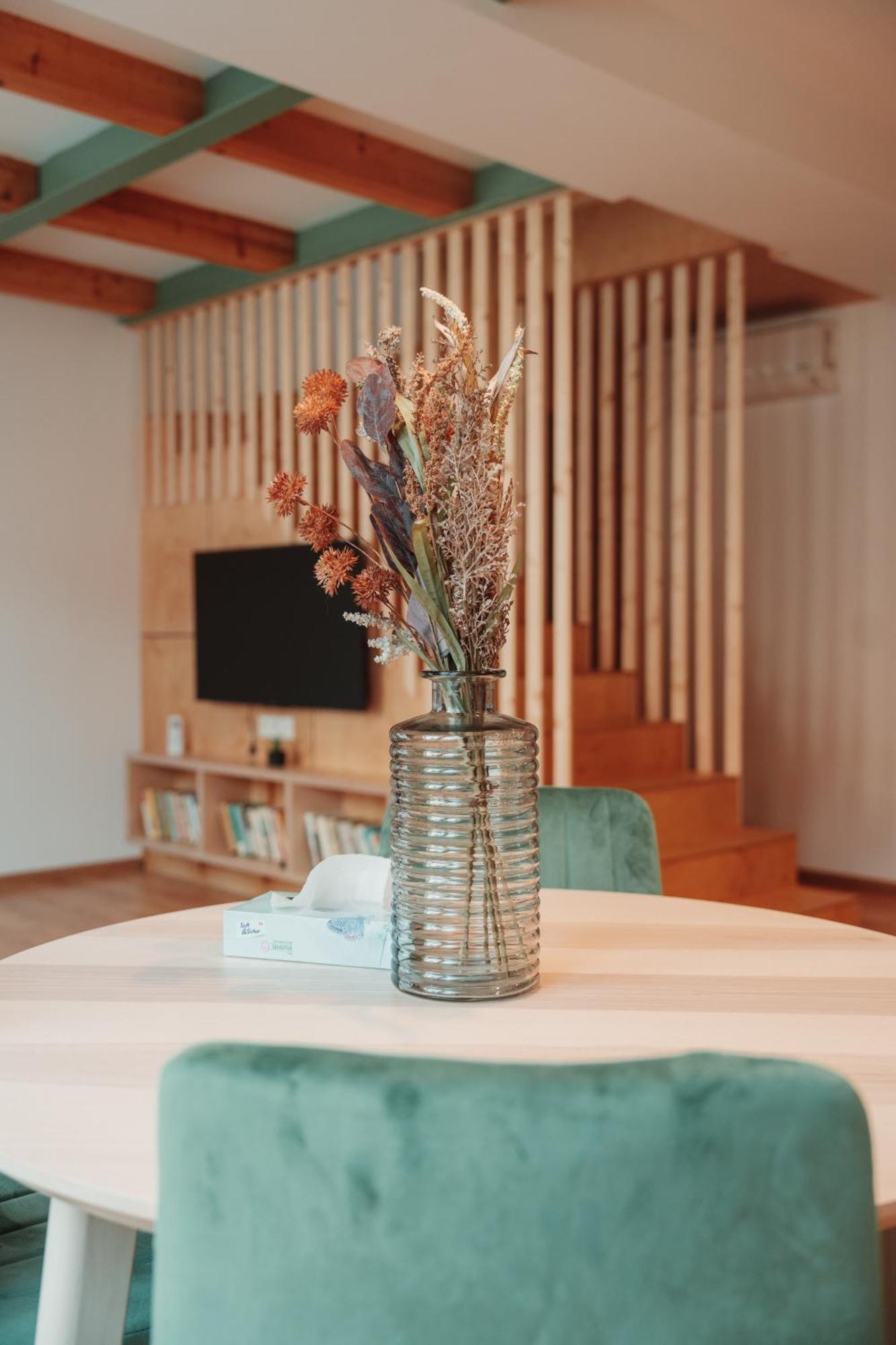 Hviezdoslavova Apartments, Trnava Centre, Parking Available מראה חיצוני תמונה