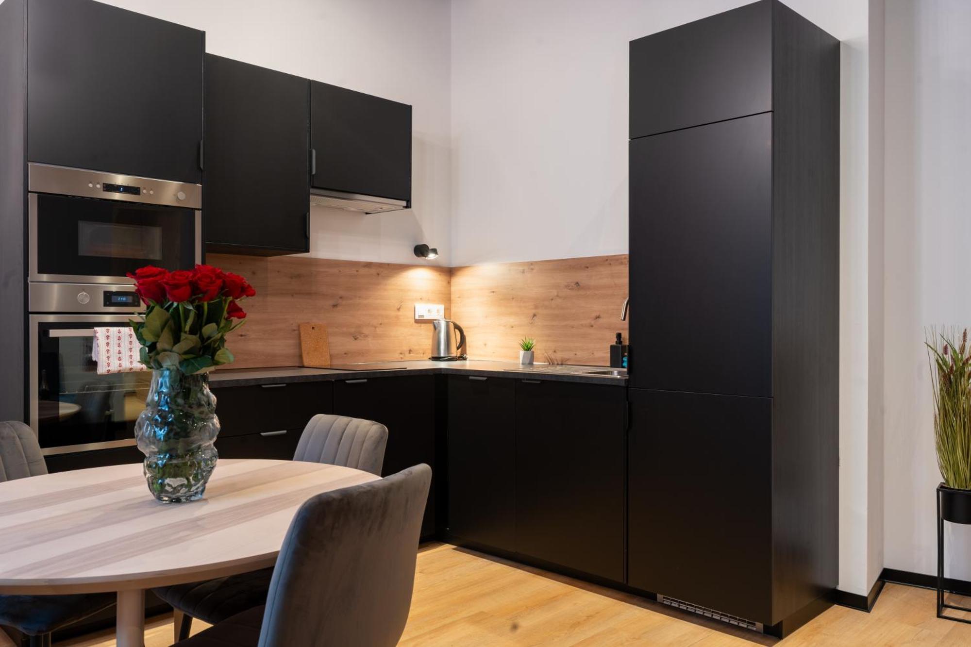Hviezdoslavova Apartments, Trnava Centre, Parking Available מראה חיצוני תמונה